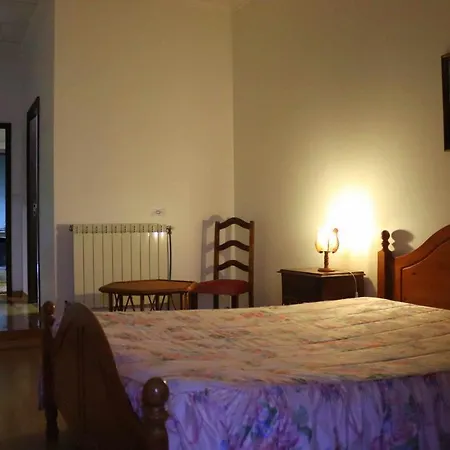 Apartment Estrela Peles *